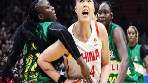 [战报]麦卡利斯特攻入关键球 萨拉赫错失点球 利物浦2-0击败皇马